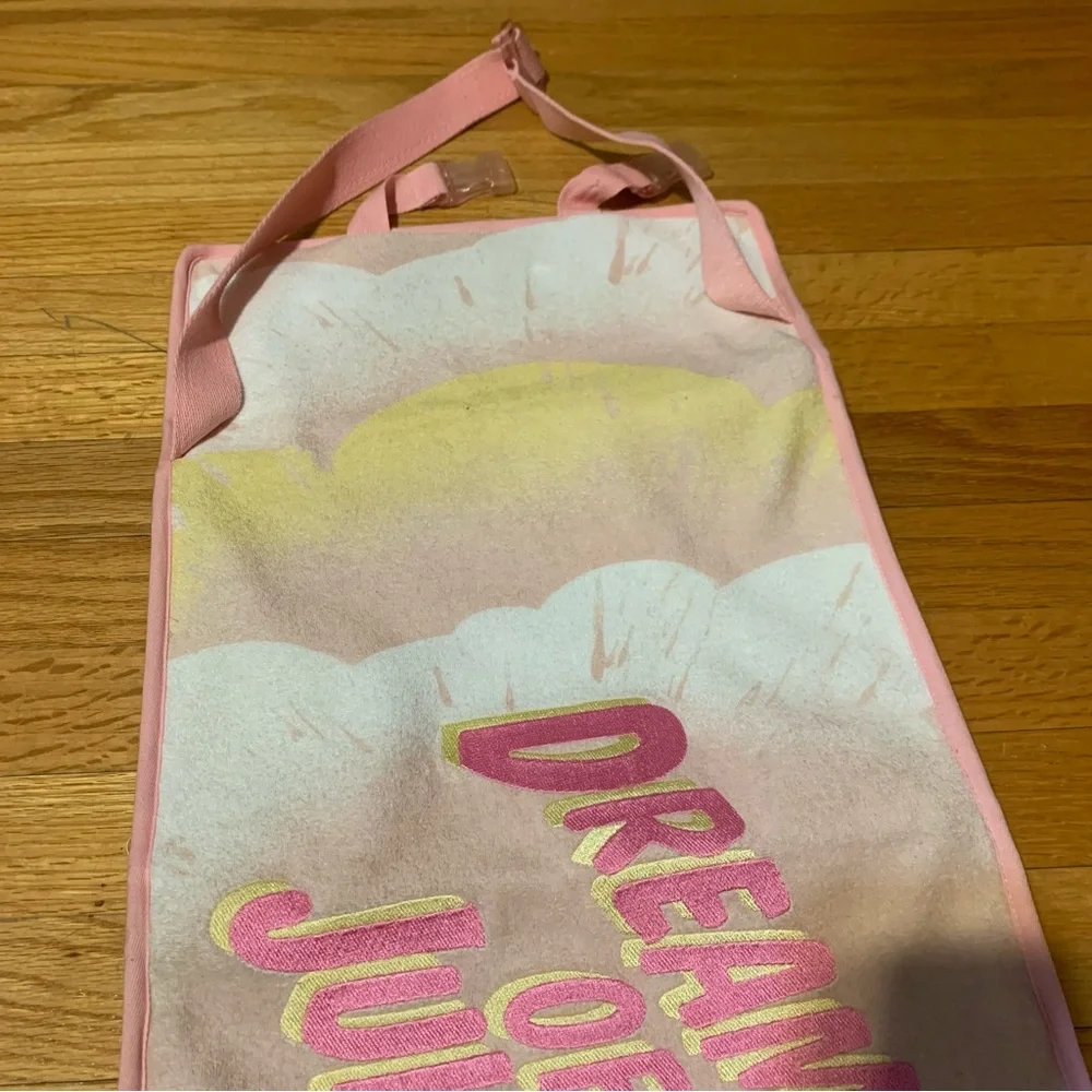 Juicy Couture Dreaming of Juicy Pink White Hanging Toiletries Cosmetic Organizer